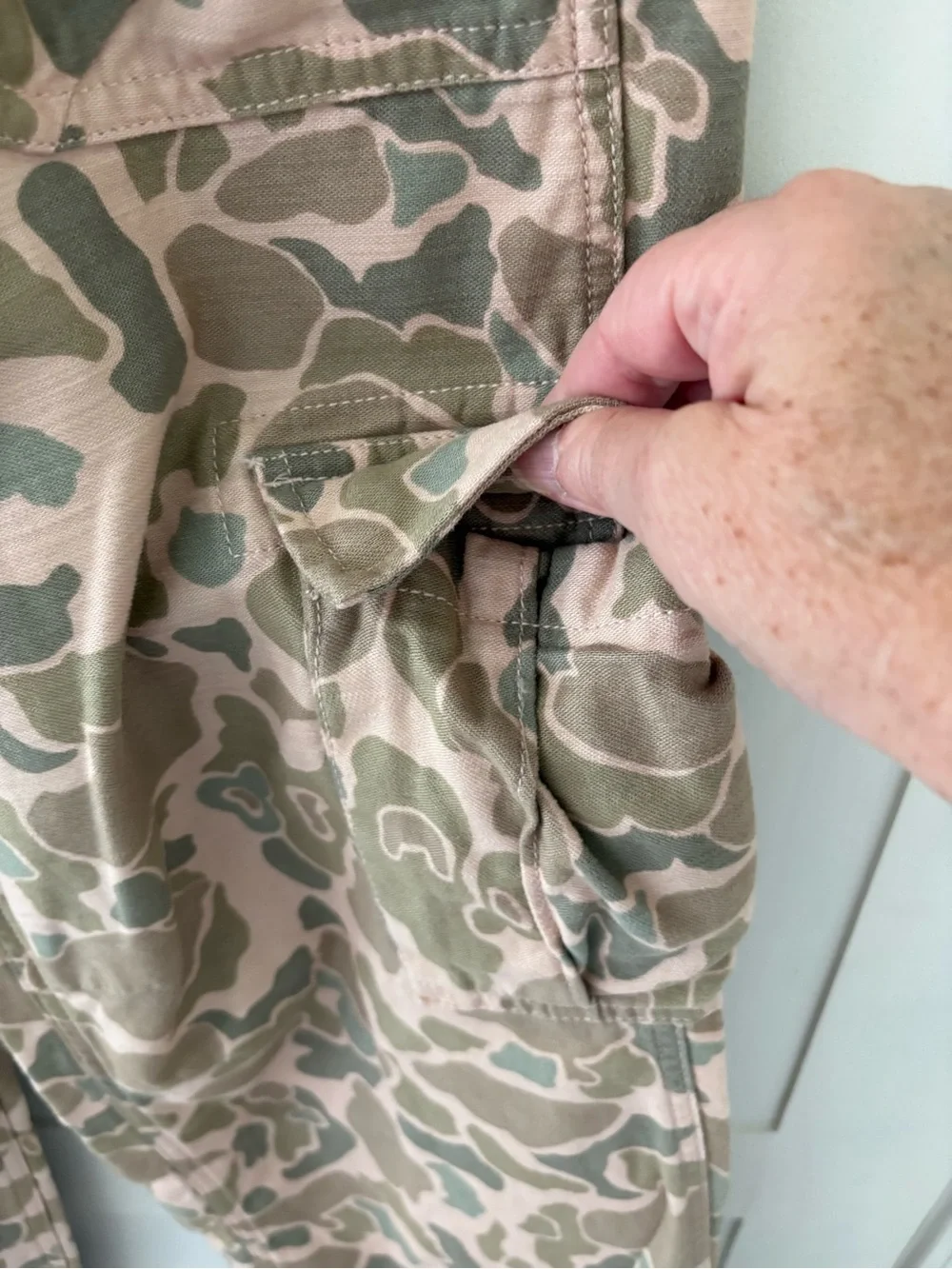 J. Crew Cinched Hem Cotton Camouflage Cargo Pants. Size 27.